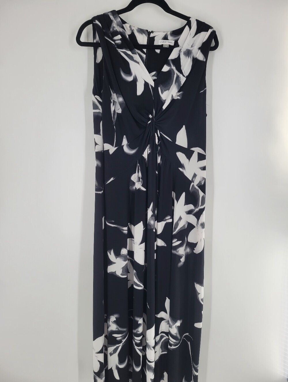 Calvin Klein Black & White Floral Twist Maxi Dress Size 16